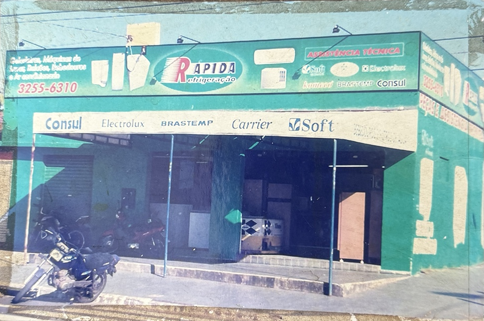 Fotografia histórica da primeira fachada da Rápida Refrigeração